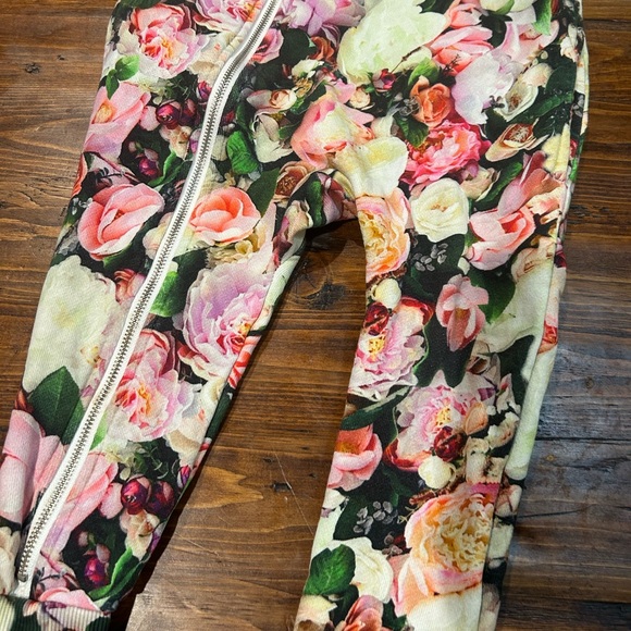 Romey loves lulu jumpsuit size 6-12 months - Picture 3 of 4